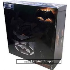 Jada Metals Die Cast - Batman Vs Superman - Batwing with Batman Figure Light-up Display Stand