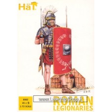 HAT HAT8082  Imperial Roman Legionaries 1st - 2nd Century AD 1/72