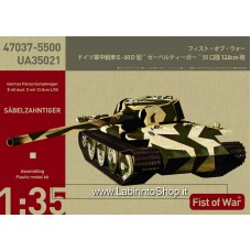 Modelcollect: 1/35 Fist of War German E60 ausf.D 12.8cm tank with side armor
