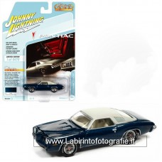 Johnny Lightning 1973 Pontiac Grand Am Admirality Blue Poly