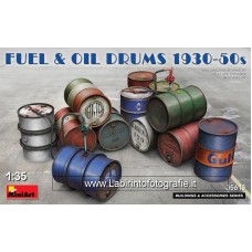 Miniart - 35613 - 1/35 Fuel and Oil Drums 1930-50s Plastic Model Kit