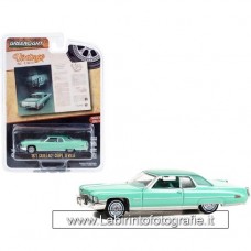 Greenlight - 1/64 - Vintage Ad Cars - 1971 Cadillac Coupe Deville