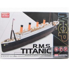 Academy 1/100 MPC (multi color parts) R.M.S. Titanic 50 Years
