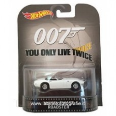 Toyota 2000GT Roadster James Bond 007 You Only Live Twice Hot Wheels