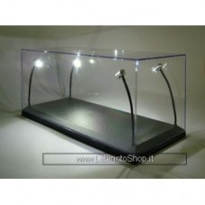 Single showcase with 4 mobile LED lamps for model cars in scale 1:18 Triple9