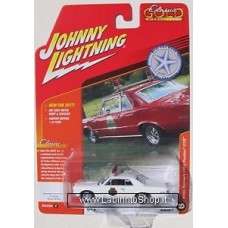 Johnny Lightning Classic Gold 1965 Pontiac GTO Blake Rainey's Hobby Exclusive 1:64