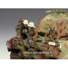 BBG017 King Tiger Tank Riders