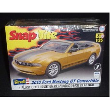 Revell Snap Tite 2010 Ford Mustang GT Convertible 1/25