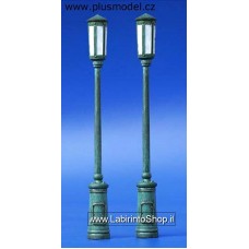 PlusModel 052 - Street Lamp Set 1 1/35