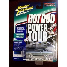 Johnny Lightning - Hot Rod Power Tour - Muscle Cars USA - 1970 Chevy Monte Carlo (Diecast Car)