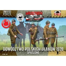 First to Fight - Polish Uhlans Headquarters on foot (Officers figures set) 1/72