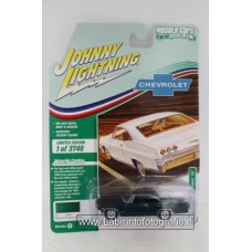Johnny Lightning 1965 Chevy Impala SS