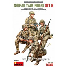 Miniart 1/35 German Tank Riders Set 2