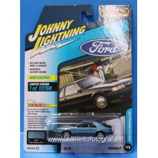 Johnny Lightning Classic Gold 1986 Ford Mustang SVO