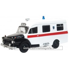 Oxford 1/76 Bedford J1 Ambulance Aberystwyth