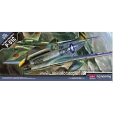 Academy 1/72 P-51c Plastic Model Kit