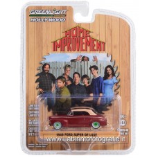 Greenlight - 1/64 - Hollywood - Home Improvement - 1946 Ford Super De luxe Variant