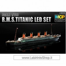 Academy 1/700 R.M.S. Titanic Led Set Plastic Model Kits