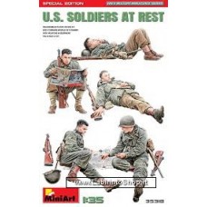 Miniart 35318 1/35 U.S. Soldiers at Rest 