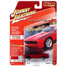 Johnny Lightning - Classic Gold Collection - 2010 Dodge Challenger R/T